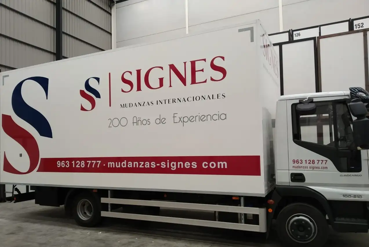 Nuevo camión IVECO Eurocargo de Mudanzas Signes