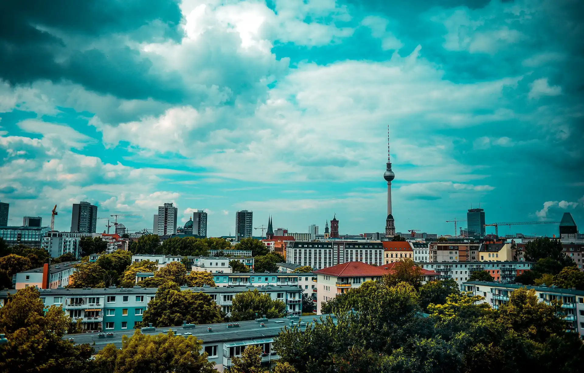 Horizonte de Berlín con la Fernsehturm