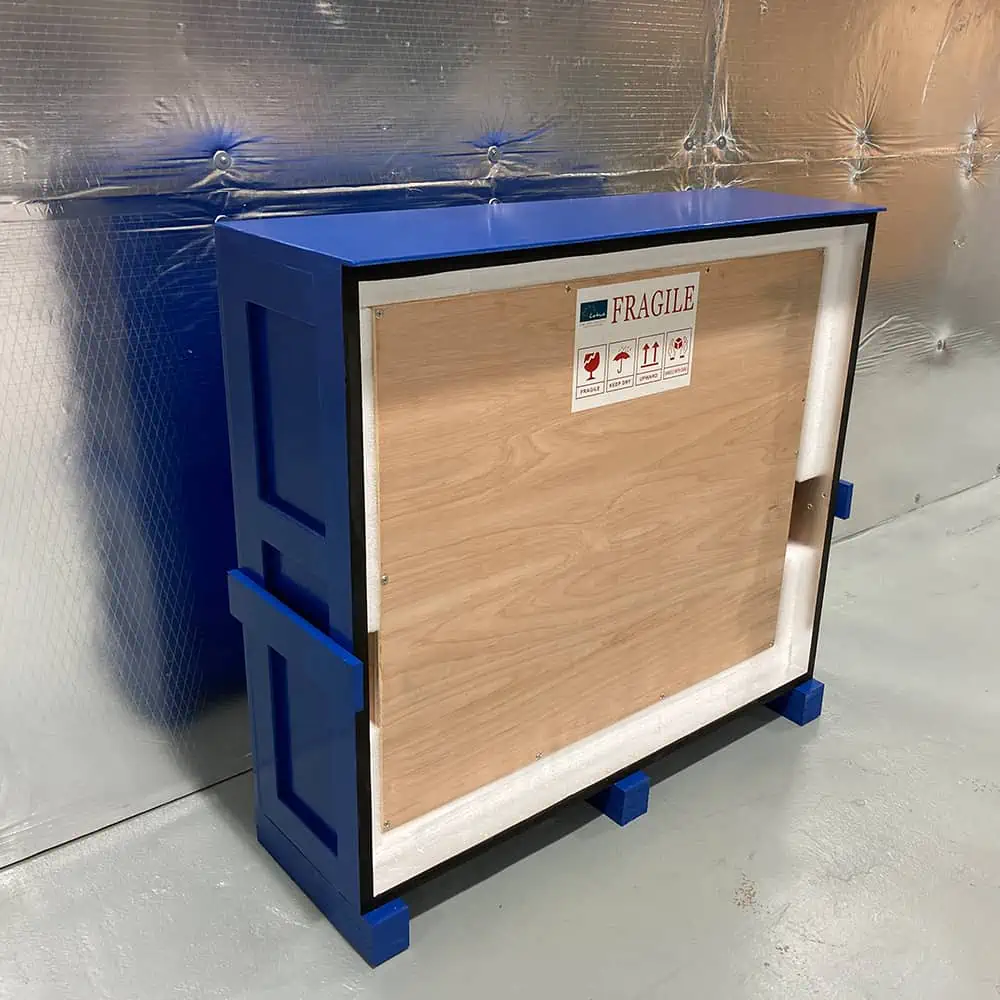 Caja de madera a medida para transporte de cuadros | Mudanzas Signes Valencia